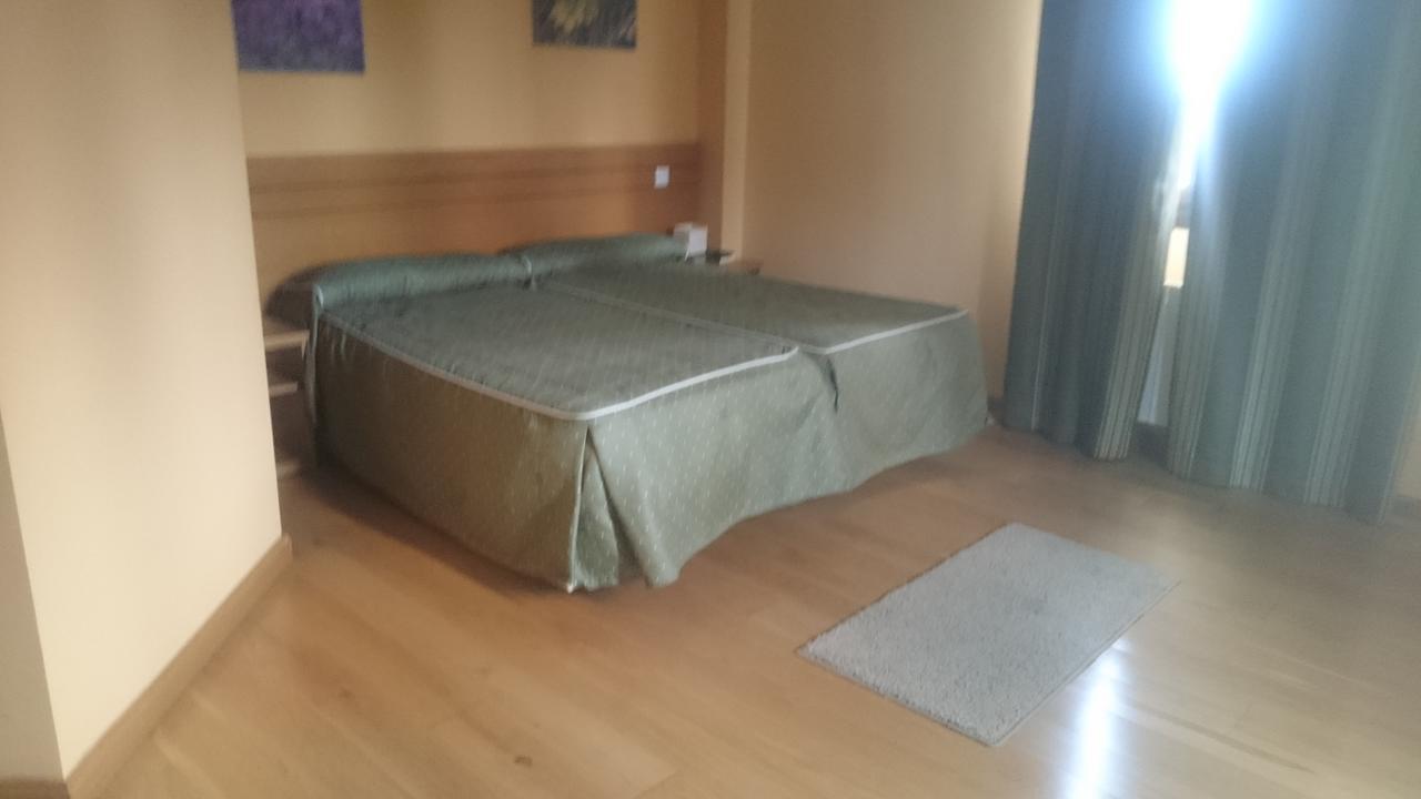 Hotel Santuario Urkiola - Lagunetxea Urquiola Exteriör bild