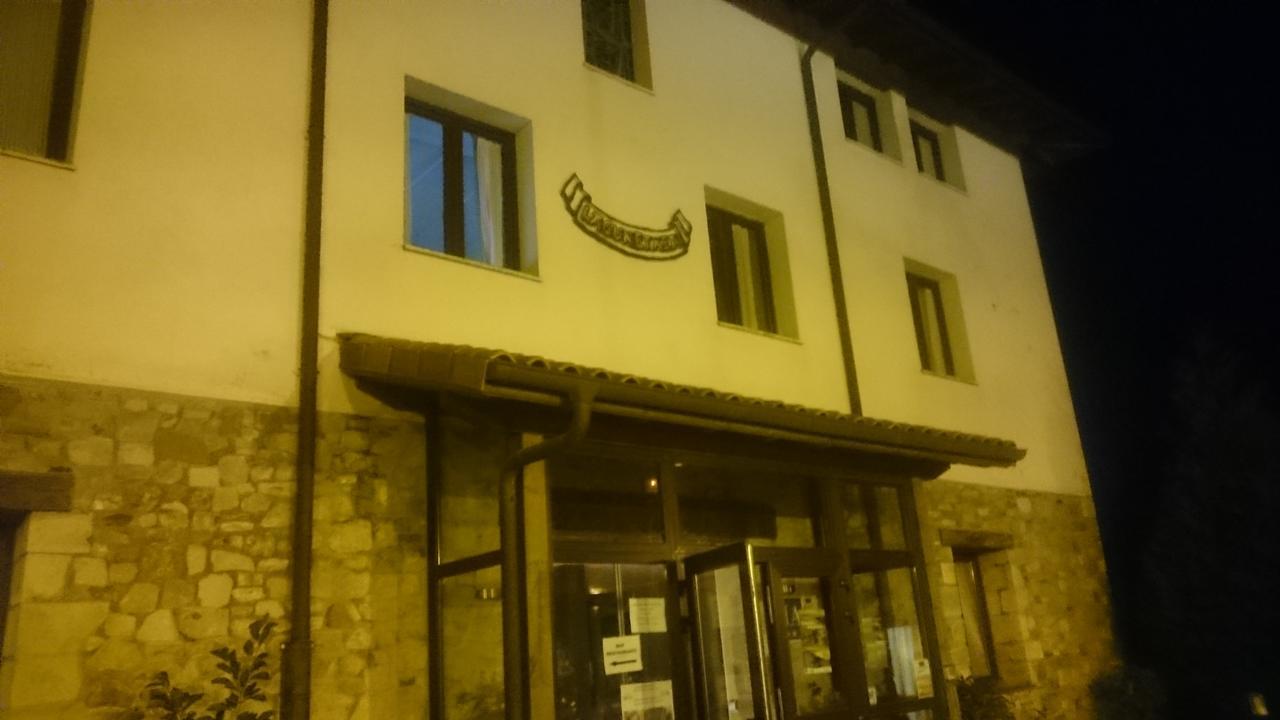 Hotel Santuario Urkiola - Lagunetxea Urquiola Exteriör bild